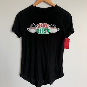 ⭐️ Friends Central Perk Slim Fit Graphic Tee
